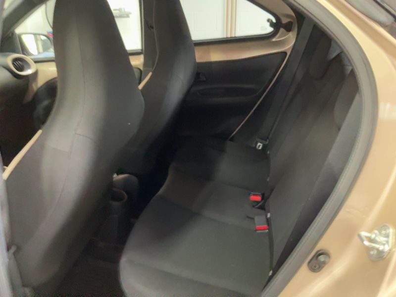 Toyota Aygo X 1.0 VVT-i Design 2024 – снимка 19