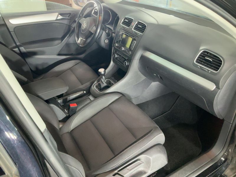 Volkswagen Golf VI 1.6 TDI Team BlueMotion Tech 2010 – снимка 17