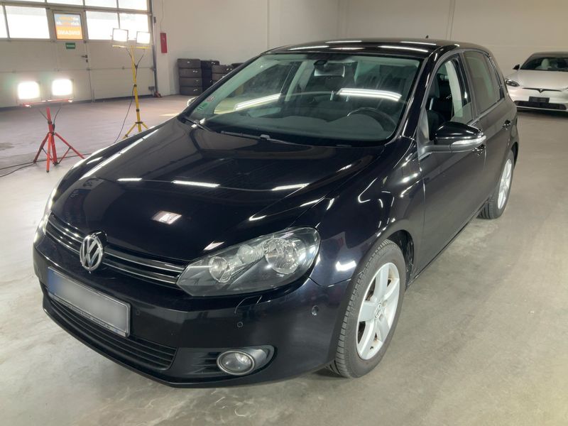 Volkswagen Golf VI 1.6 TDI Team BlueMotion Tech 2010 – снимка 1