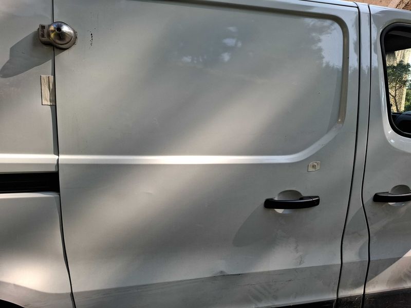 Nissan NV300 1.6 dCi L1H1 2,7t Comfort 2019 – снимка 13