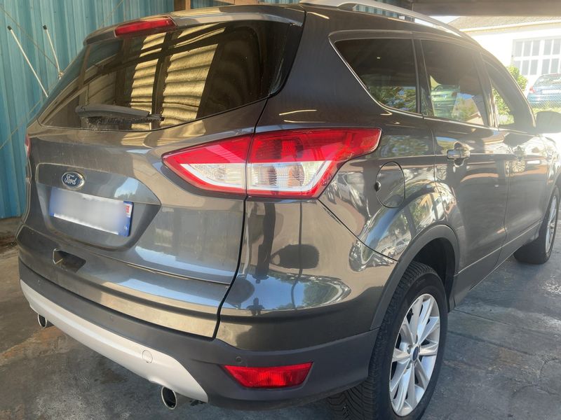 Ford Kuga 2.0 TDCi Titanium 2015 – снимка 8