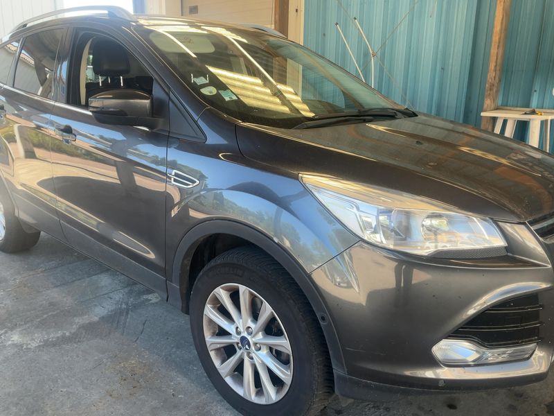 Ford Kuga 2.0 TDCi Titanium 2015 – снимка 12