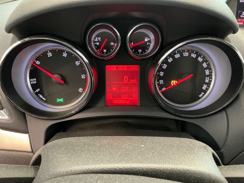 Opel Mokka 1.7 CDTI Innovation ecoFlex 2014 – снимка 19