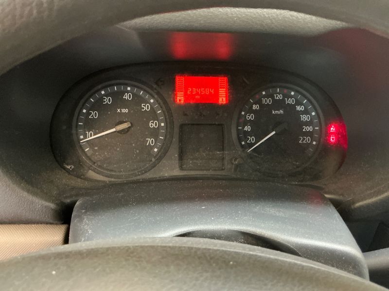 Renault Clio 1.5 dCi Authentique Confort Pack Clim 2004 – снимка 4