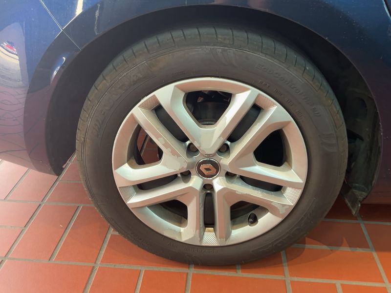 Renault Megane 1.5 BLUE dCi Business Edition 2019 – снимка 9
