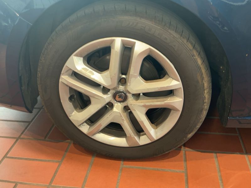 Renault Megane 1.5 BLUE dCi Business Edition 2019 – снимка 3