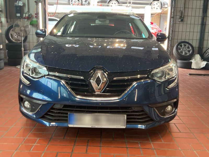 Renault Megane 1.5 BLUE dCi Business Edition 2019 – снимка 14
