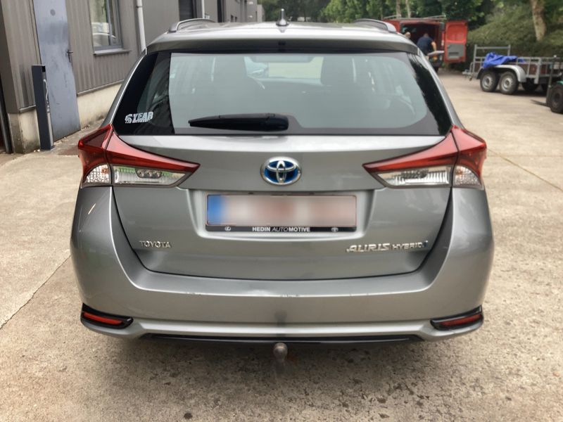 Toyota Auris Touring Sports 1.8 Hybrid Comfort 2016 – снимка 7