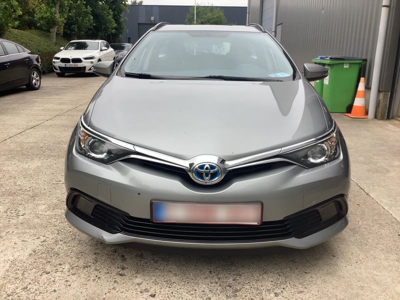 Toyota Auris Touring Sports 1.8 Hybrid Comfort 2016 – снимка 14