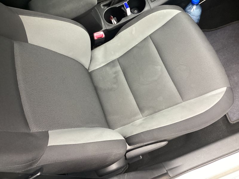 Toyota Auris Touring Sports 1.8 Hybrid Comfort 2016 – снимка 24