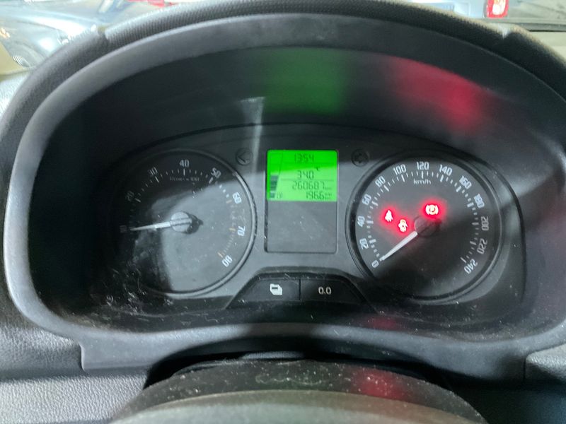 Skoda Fabia 1.2 TSI Cool Edition 2013 – снимка 4