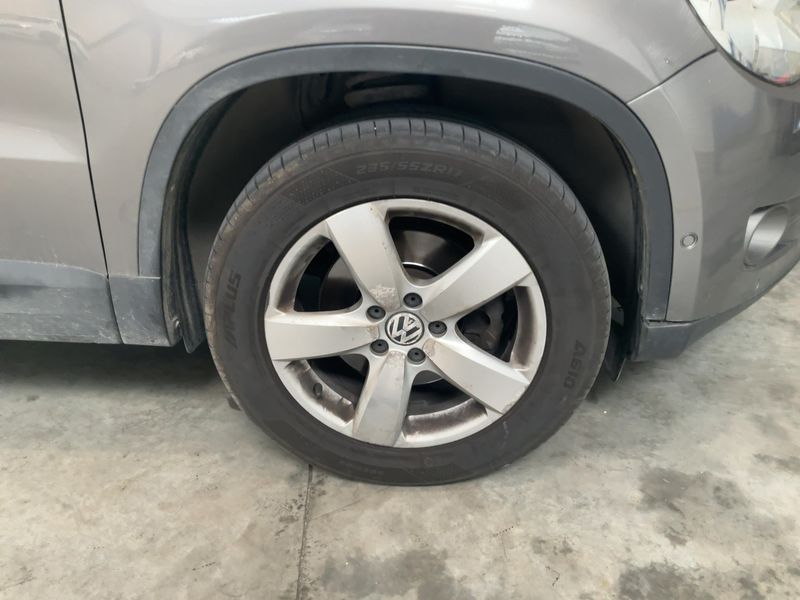 Volkswagen Tiguan 2.0 TDI Sportline BlueMotion Tech 2010 – снимка на щета 11