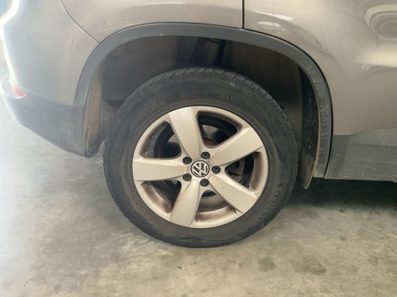 Volkswagen Tiguan 2.0 TDI Sportline BlueMotion Tech 2010 – снимка 9