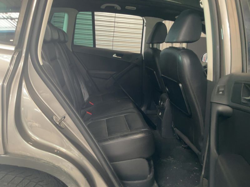 Volkswagen Tiguan 2.0 TDI Sportline BlueMotion Tech 2010 – снимка 19