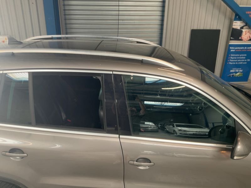 Volkswagen Tiguan 2.0 TDI Sportline BlueMotion Tech 2010 – снимка на щета 13