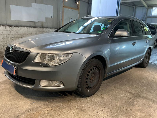 Skoda Superb 2.0 TDI Ambition 2010 – снимка 1