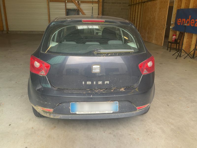 Seat Ibiza 1.6 TDI Stylance / Style 2011 – снимка 7
