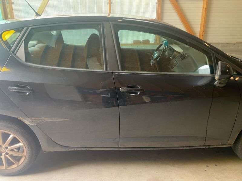 Seat Ibiza 1.6 TDI Stylance / Style 2011 – снимка 10