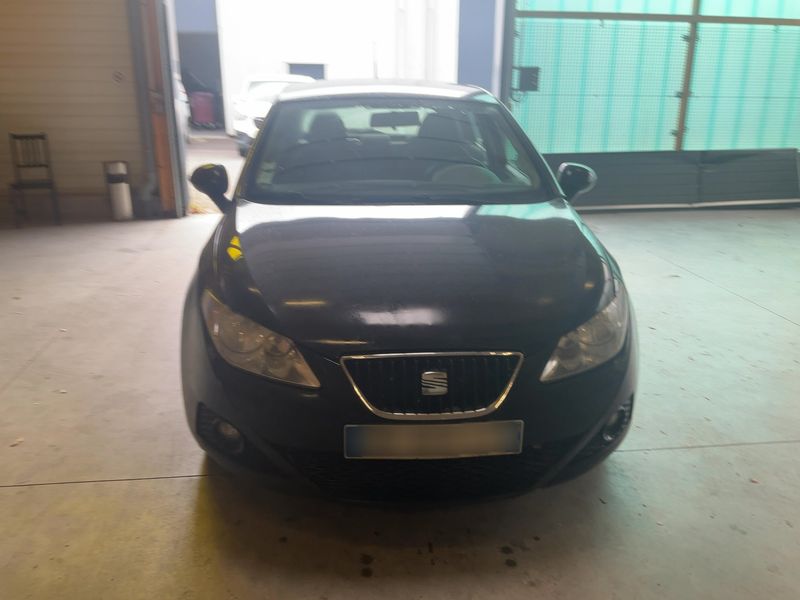 Seat Ibiza 1.6 TDI Stylance / Style 2011 – снимка 14