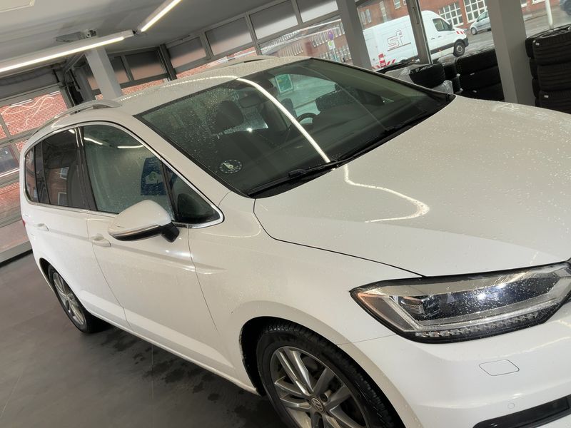 Volkswagen Touran 2.0 TDI Highline BlueMotion Tech 2017 – снимка 12