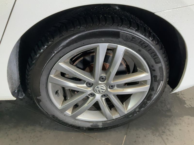 Volkswagen Touran 2.0 TDI Highline BlueMotion Tech 2017 – снимка 5