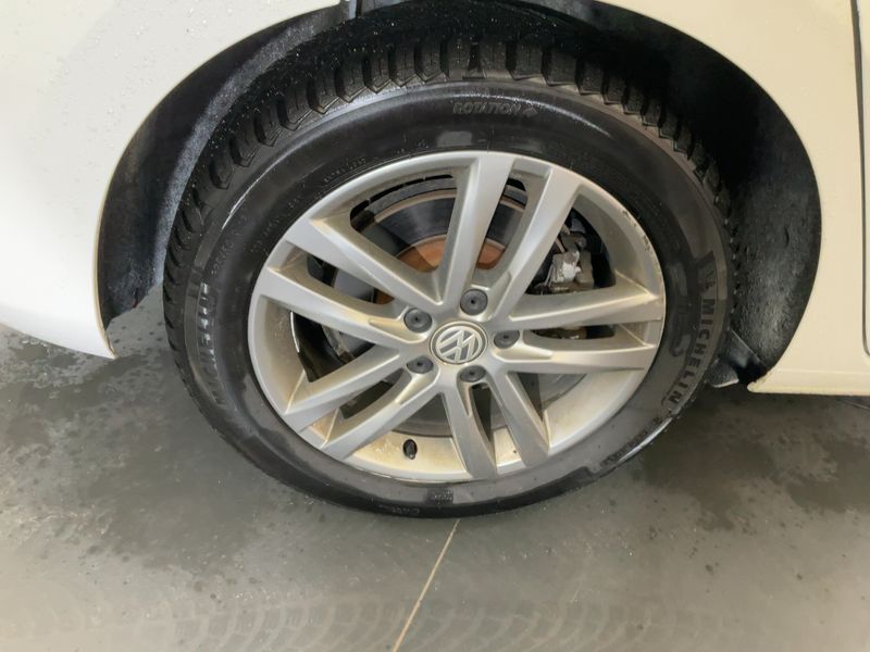 Volkswagen Touran 2.0 TDI Highline BlueMotion Tech 2017 – снимка 9