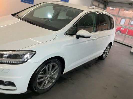 Volkswagen Touran 2.0 TDI Highline BlueMotion Tech 2017 – снимка 2