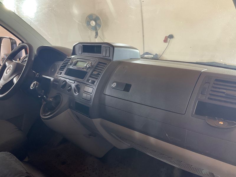 Volkswagen T5 Transporter 2.0 TDI Pritsche Doppelkabine 4Motion 2011 – снимка 37