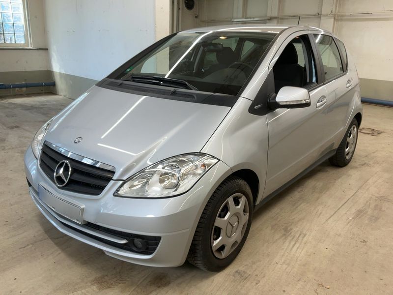 Mercedes-Benz A-Klasse A 160 Classic 2011 – снимка 1