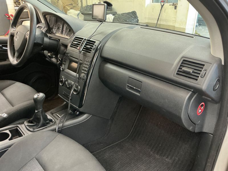 Mercedes-Benz A-Klasse A 160 Classic 2011 – снимка 26