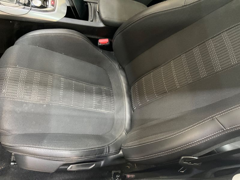 Peugeot 308 1.6 Blue-HDi Allure 2018 – снимка 41