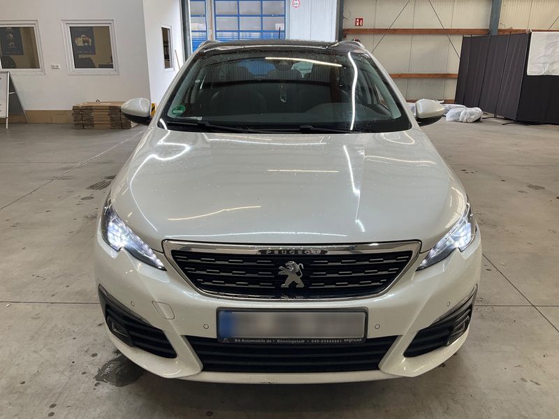 Peugeot 308 1.6 Blue-HDi Allure 2018 – снимка 14