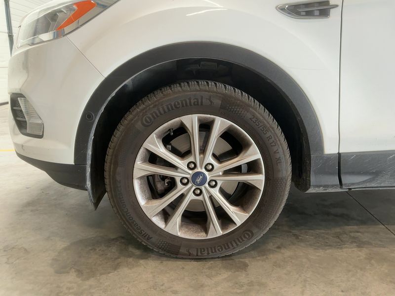 Ford Kuga 2.0 TDCi Business Nav 2017 – снимка 3