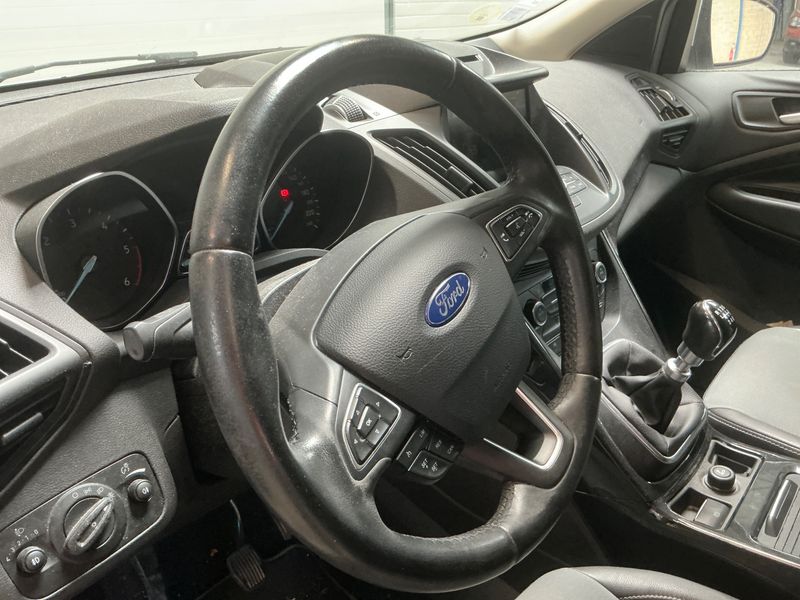 Ford Kuga 2.0 TDCi Business Nav 2017 – снимка 27