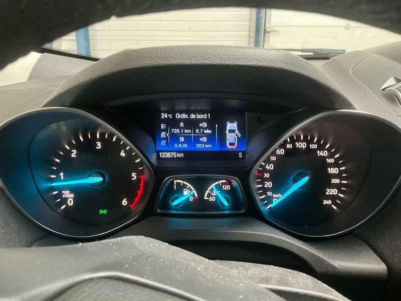 Ford Kuga 2.0 TDCi Business Nav 2017 – снимка 18