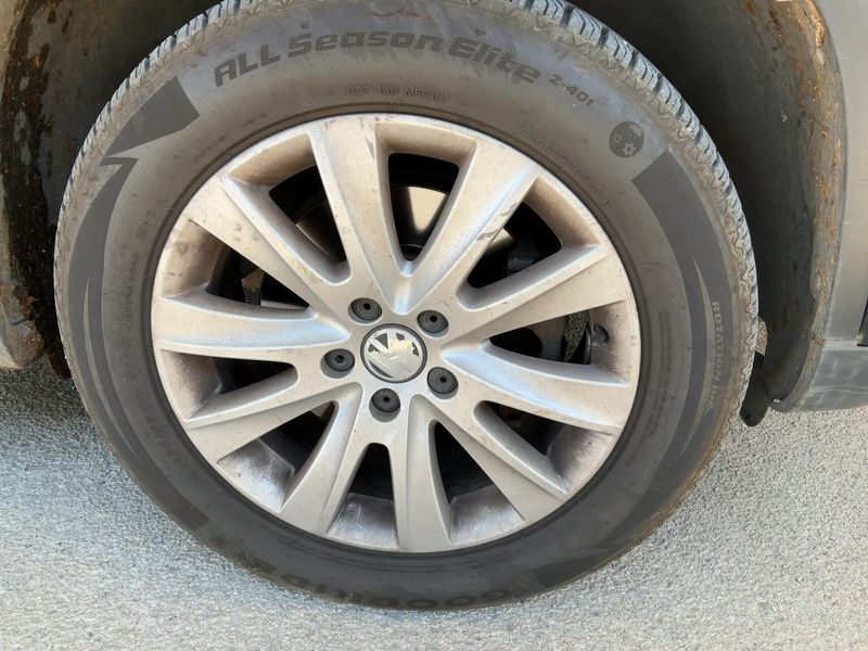 Volkswagen Tiguan 2.0 TDI Sport & Style 4Motion 2010 – снимка 11