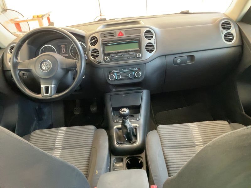 Volkswagen Tiguan 2.0 TDI Sport & Style 4Motion 2010 – снимка 17