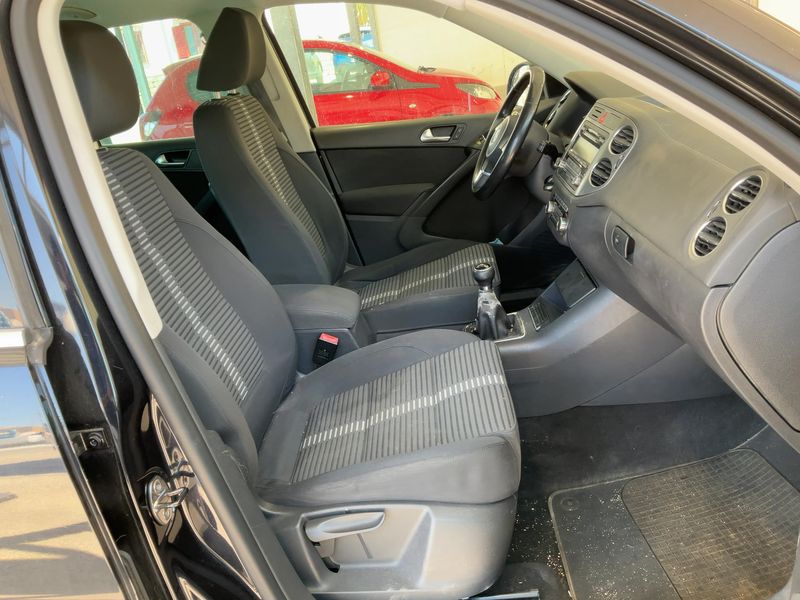 Volkswagen Tiguan 2.0 TDI Sport & Style 4Motion 2010 – снимка 16