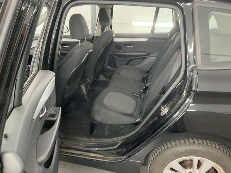 BMW 2er 216d Gran Tourer Advantage 2016 – снимка 19