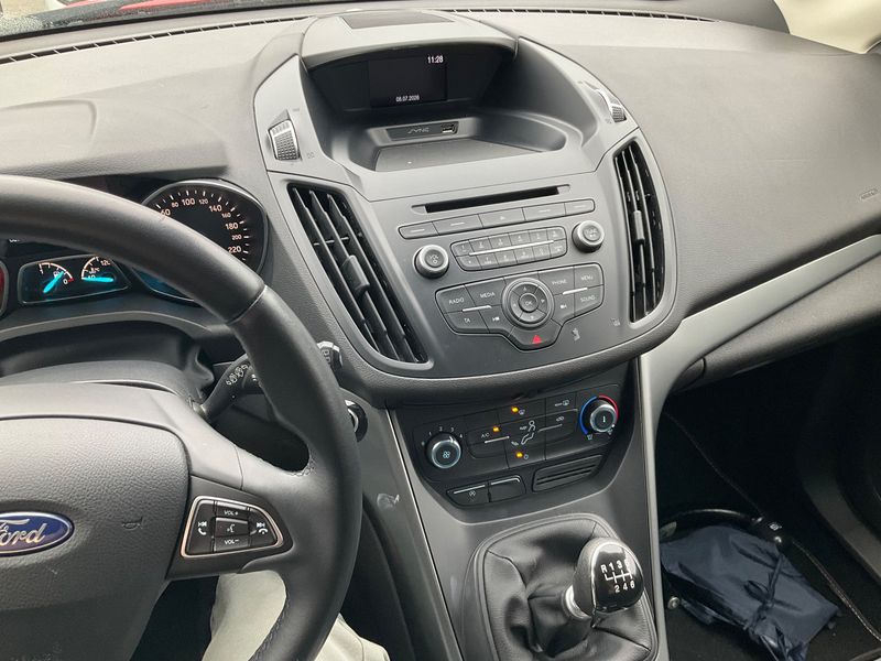 Ford Kuga 1.5 EcoBoost Trend 2018 – снимка 18