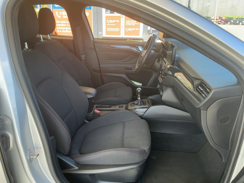 Ford Focus 1.0 EcoBoost ST-Line 2019 – снимка 16
