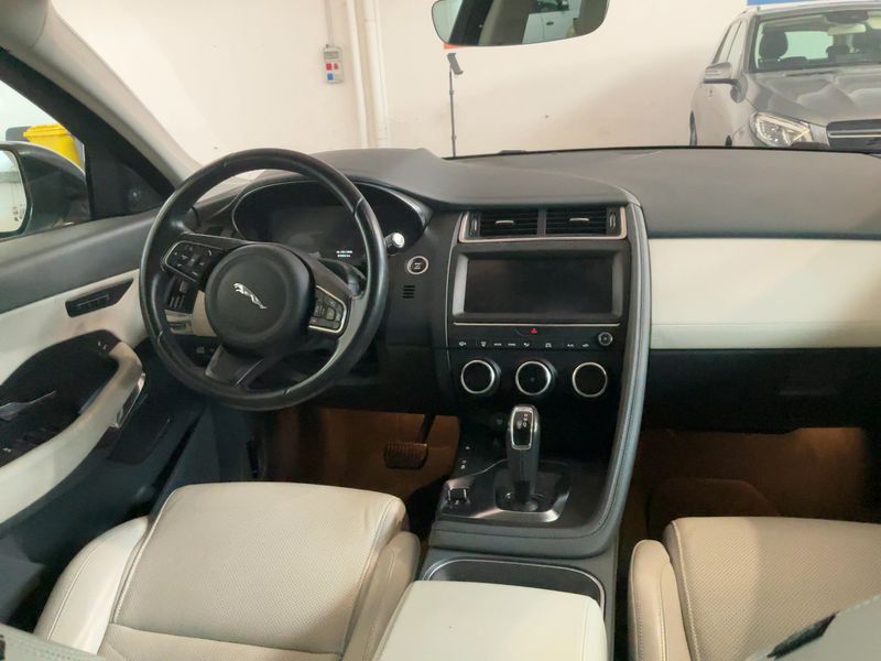 Jaguar E-Pace P300 HSE AWD 2018 – снимка 17