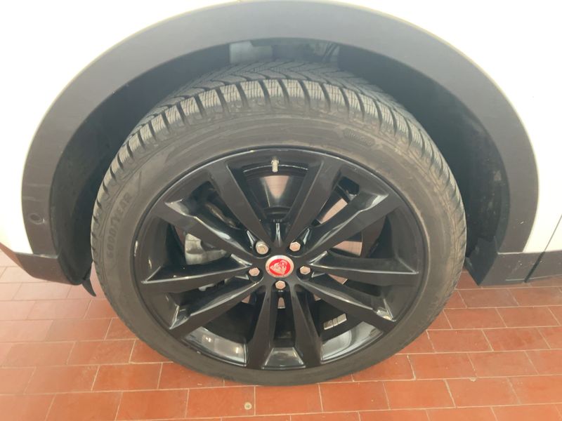 Jaguar E-Pace P300 HSE AWD 2018 – снимка 3