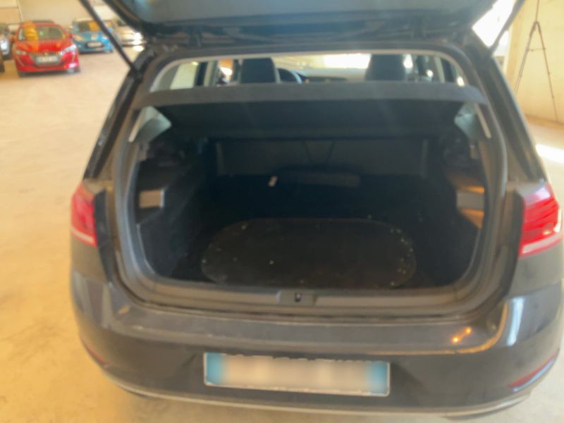 Volkswagen Golf VII 2.0 TDI Confortline Business BlueMotion Tech 2020 – снимка 15