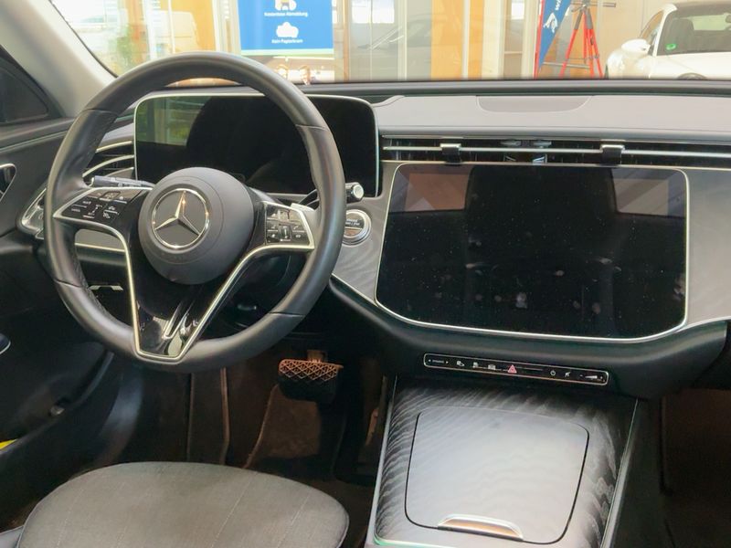 Mercedes-Benz E-Klasse E 300 de T 4Matic Avantgarde Advanced 2024 – снимка 17