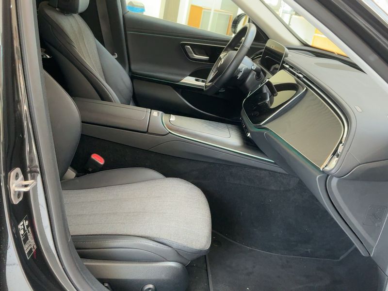 Mercedes-Benz E-Klasse E 300 de T 4Matic Avantgarde Advanced 2024 – снимка 16