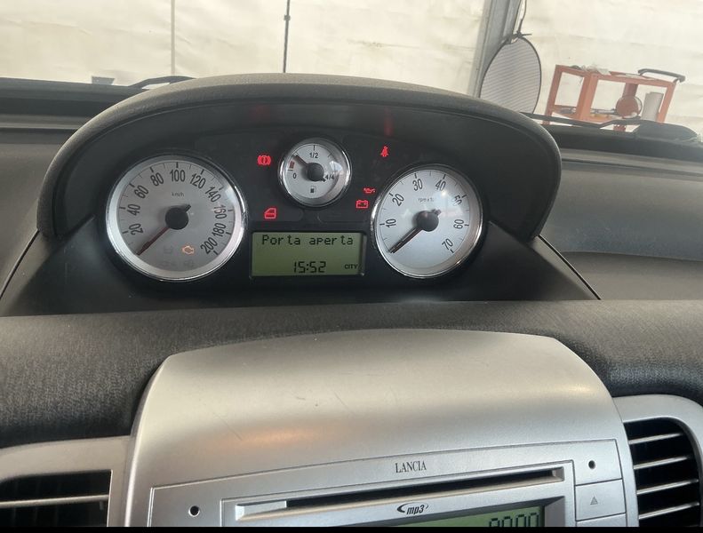 Lancia Ypsilon 1.2 Oro 2010 – снимка 4