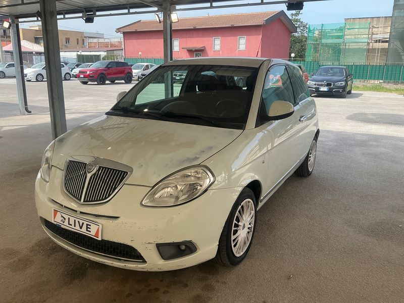 Lancia Ypsilon 1.2 Oro 2010 – снимка 1