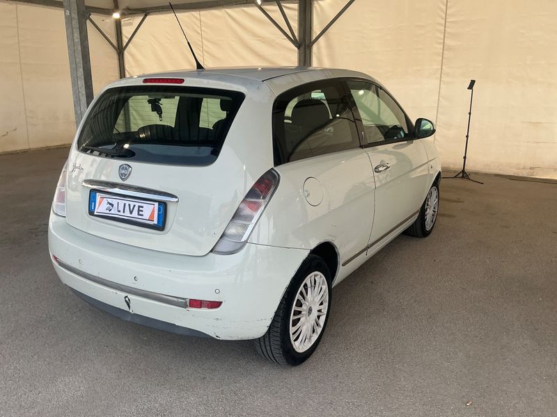 Lancia Ypsilon 1.2 Oro 2010 – снимка 2