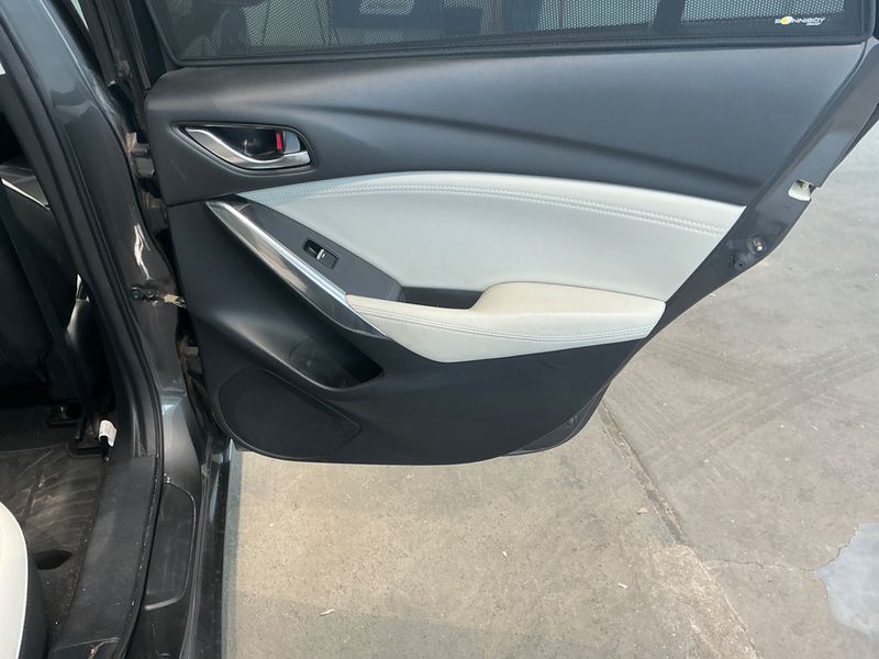 Mazda 6 2.2 Turbodiesel Nakama Intense 2016 – снимка 29